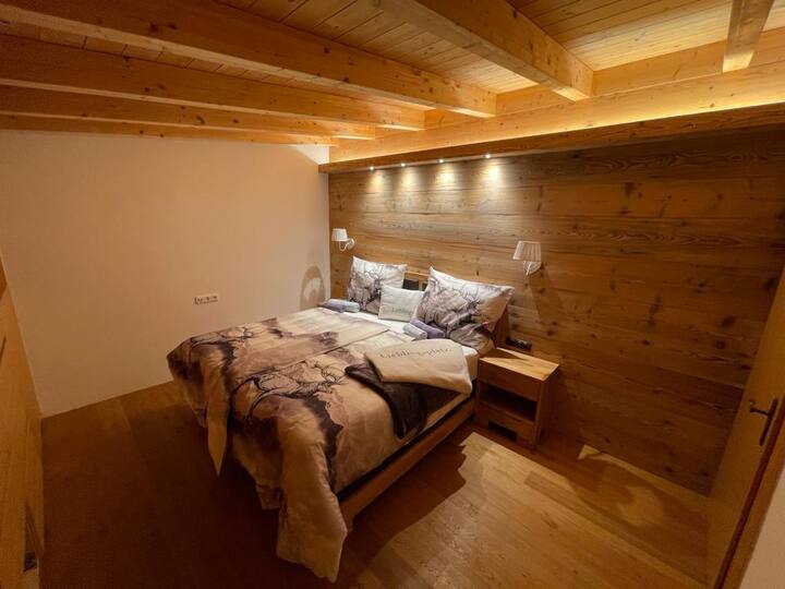 Schlafzimmer - Penthouse Sonnenplatzl Radfeld - Albpachtal / Tirol