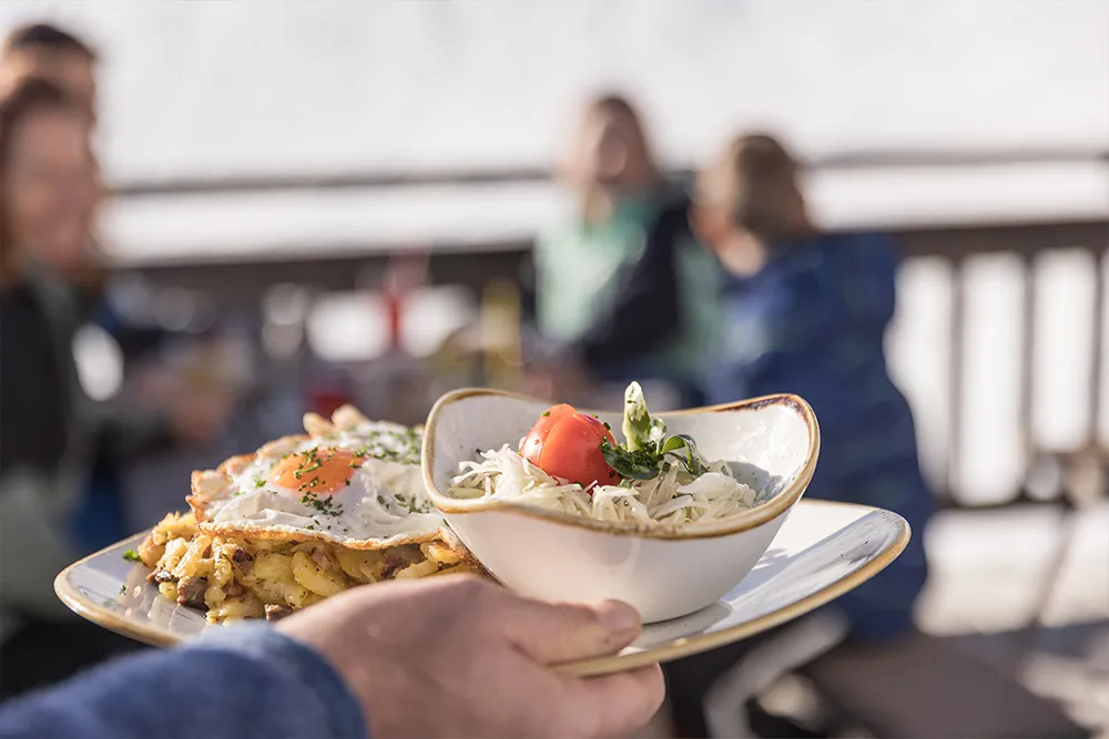 Einkehrschwung Alpbachtal Fotograf: shootandstyle.com
