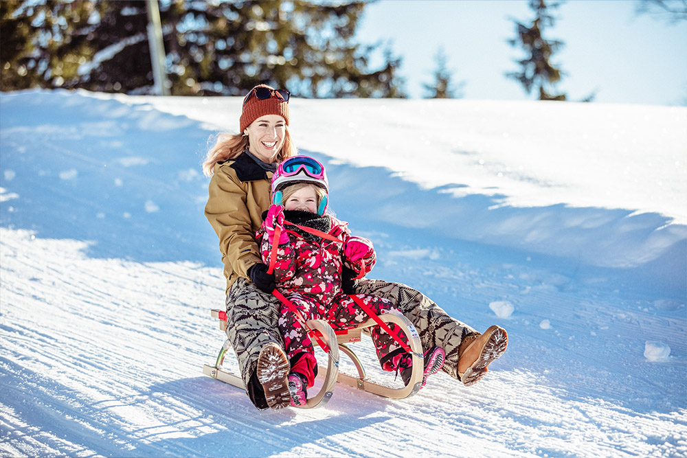 Rodeln im Alpbachtal - Fotograf: Shootandstyle